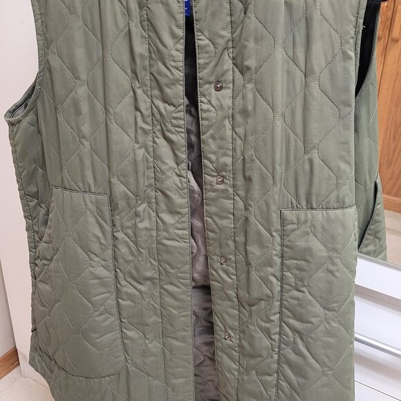 Kit and Ace Quilted Long Vest - Picture 5 of 5